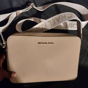 Michael Kors Camel Jet Set Crossbody Bag